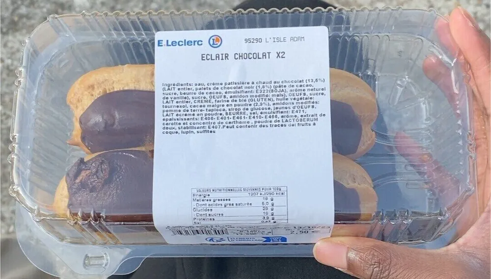 Éclair au chocolat