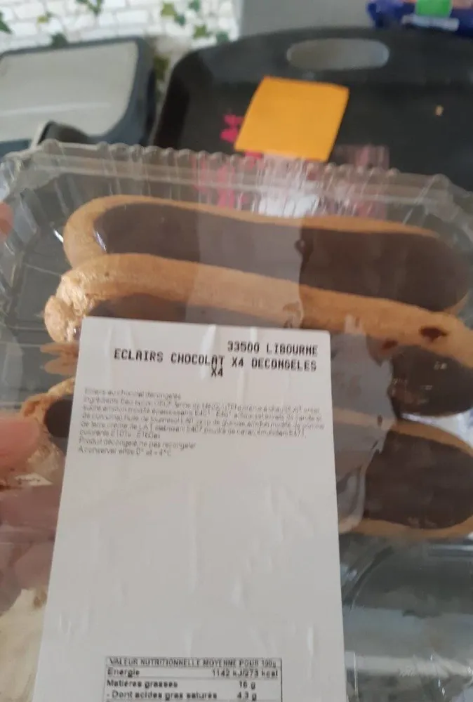 Éclair au chocolat