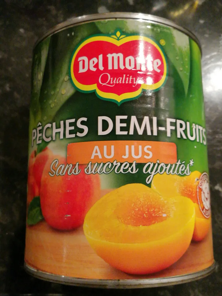 Pêches demi-fruits au jus