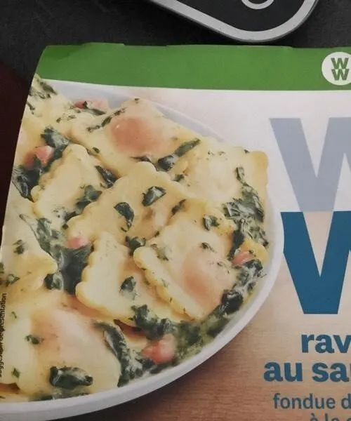 Ravioli au saumon fondue  d’épinards