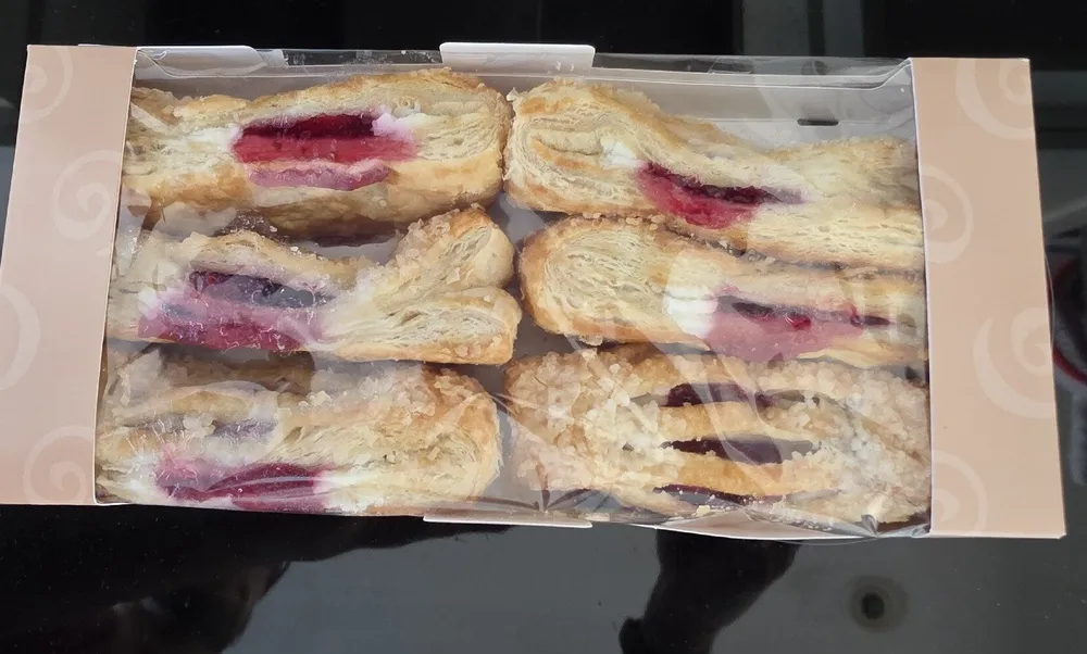 Raspberry Cream Cheese Twist