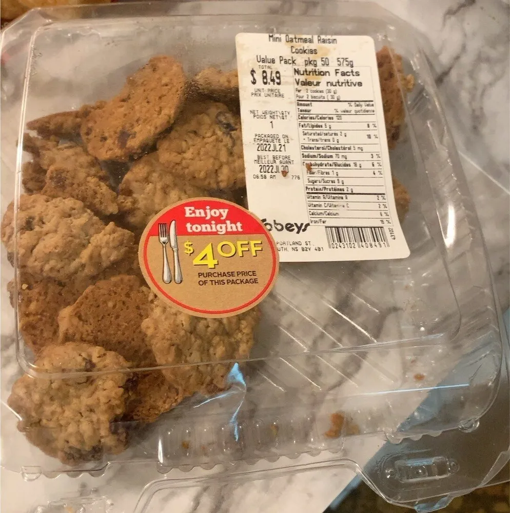 Mini oatmeal raisin cookies