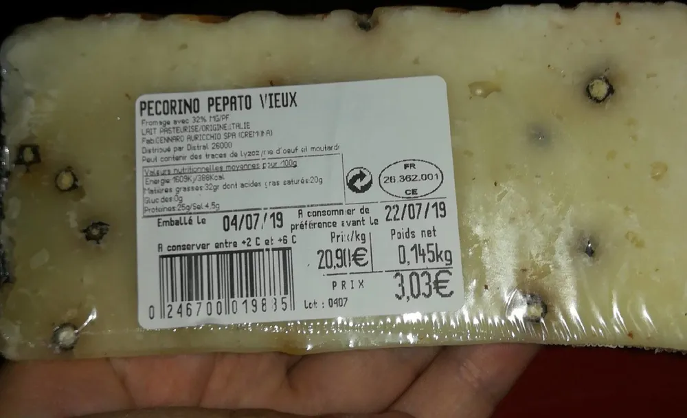 Pecorino pepato vieux