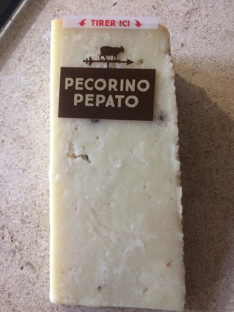 Pecorino pepato
