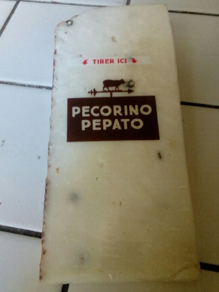 Pecorino pepato