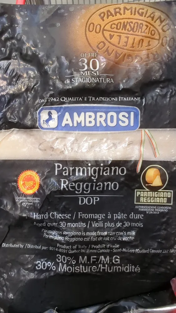 Parmigiano Reggiano DOP Hard Cheese Aged over 30 months