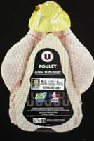 Poulet entier blanc prêt à cuire