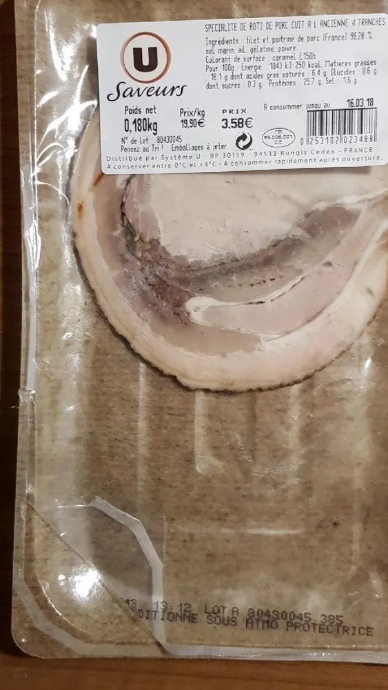 Spécialité de rôti de porc cuit à l'ancienne