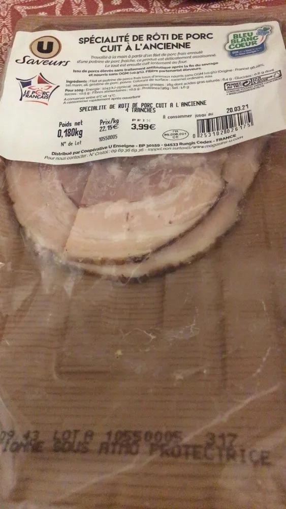 Specialite de roti de porc cuit a l’ancienne