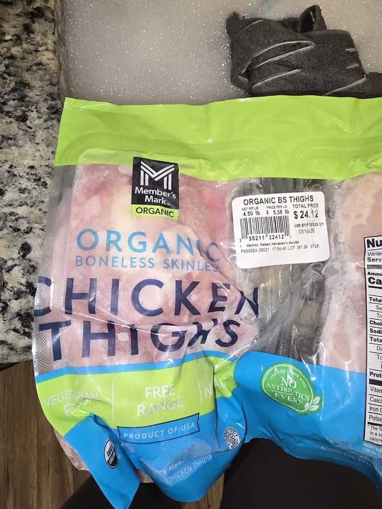 Organic boneless skinless chicken thighs
