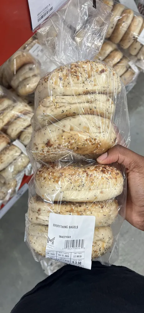 EVERYTHING BAGELS