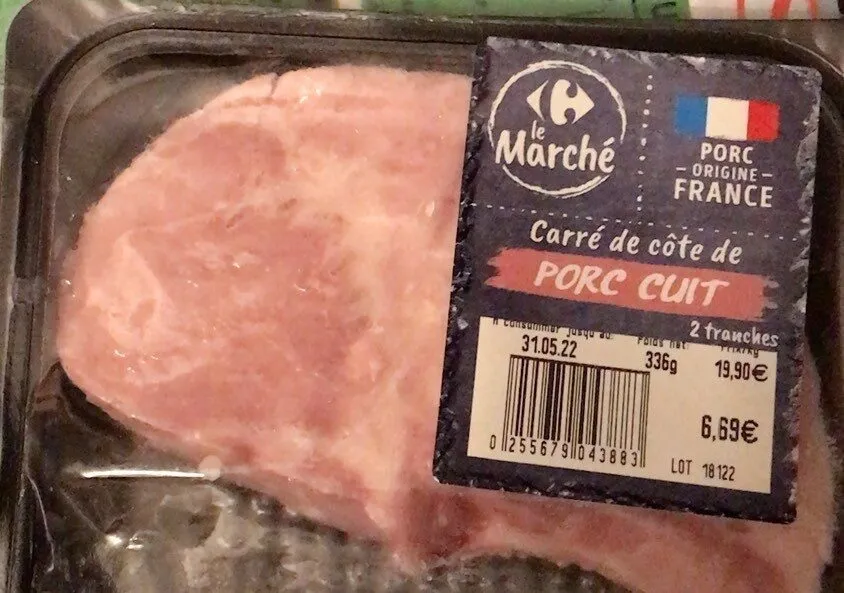 Carré de côte de porc cuit
