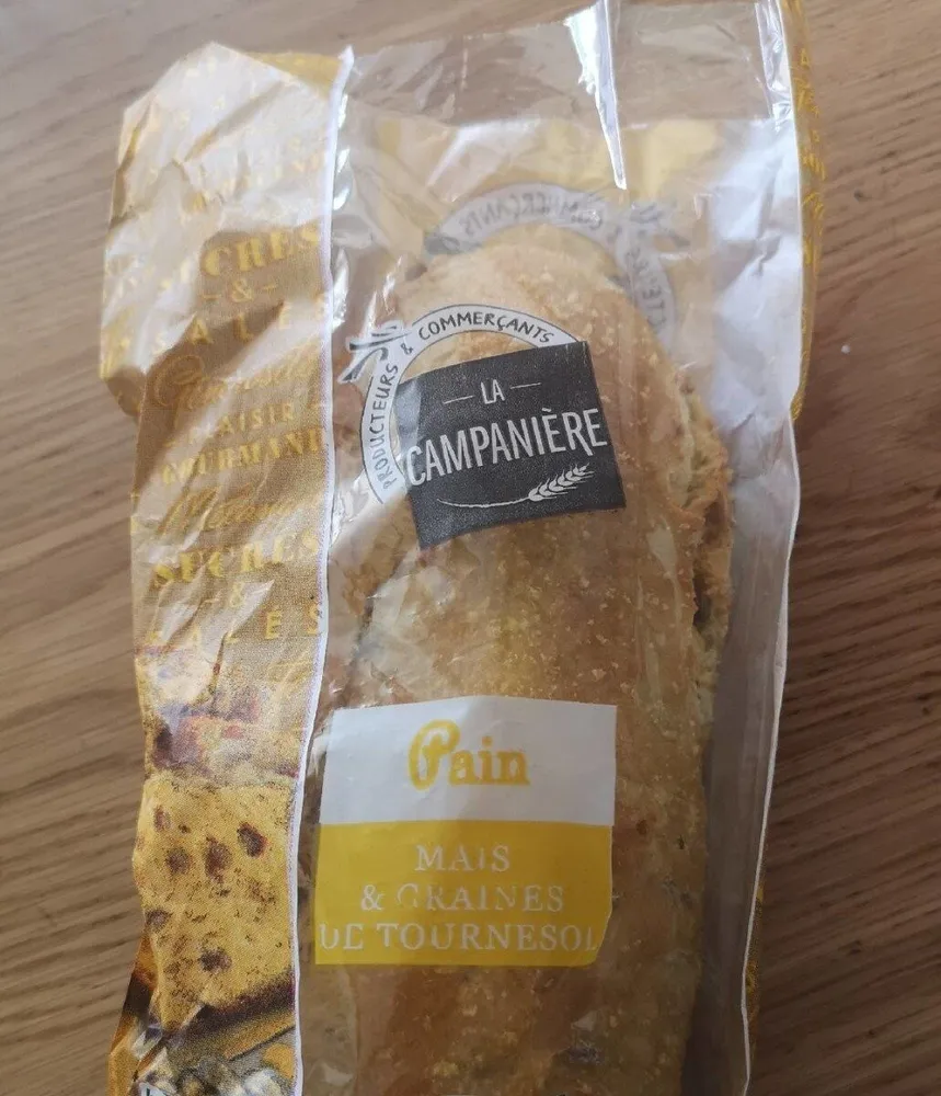 Pain maïs et graines de tournesol
