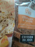 Pain céréales et fruits