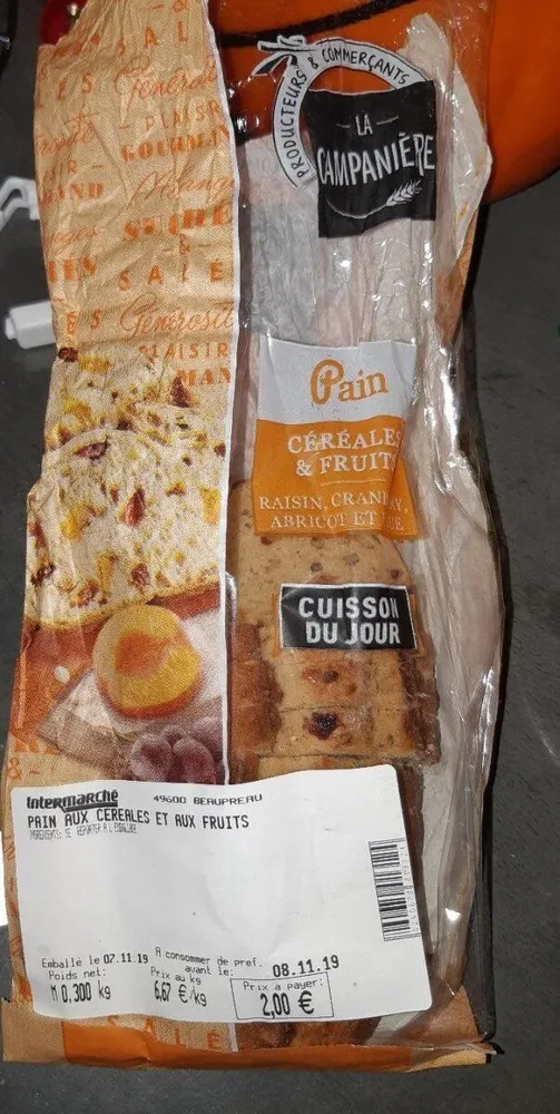 Pain céréales et aux fruits