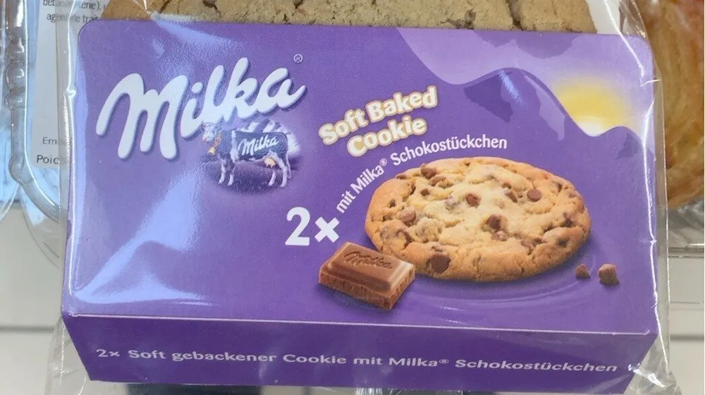 Soft baked cookie