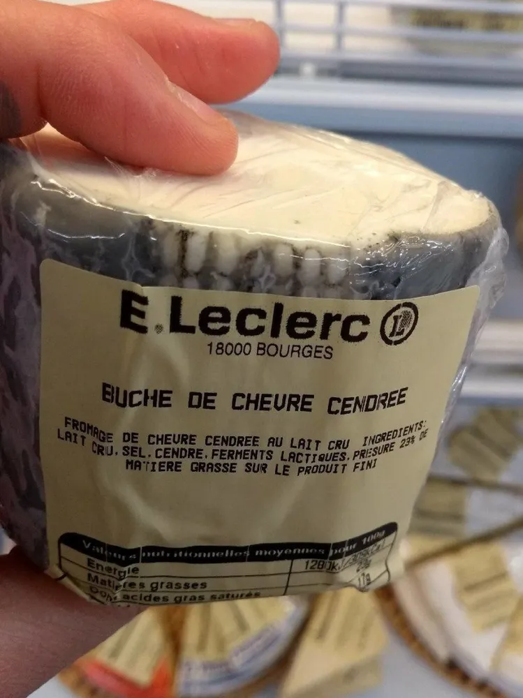 Buche de chèvre cendrée