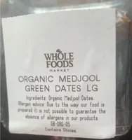 Organic medjool green dates