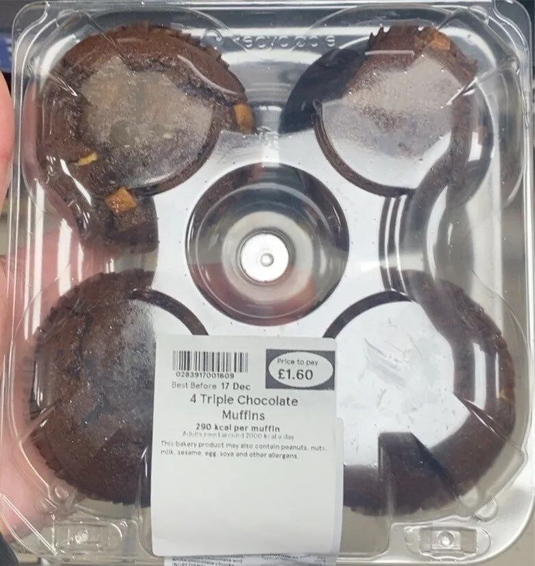 4 triple chocolate muffins