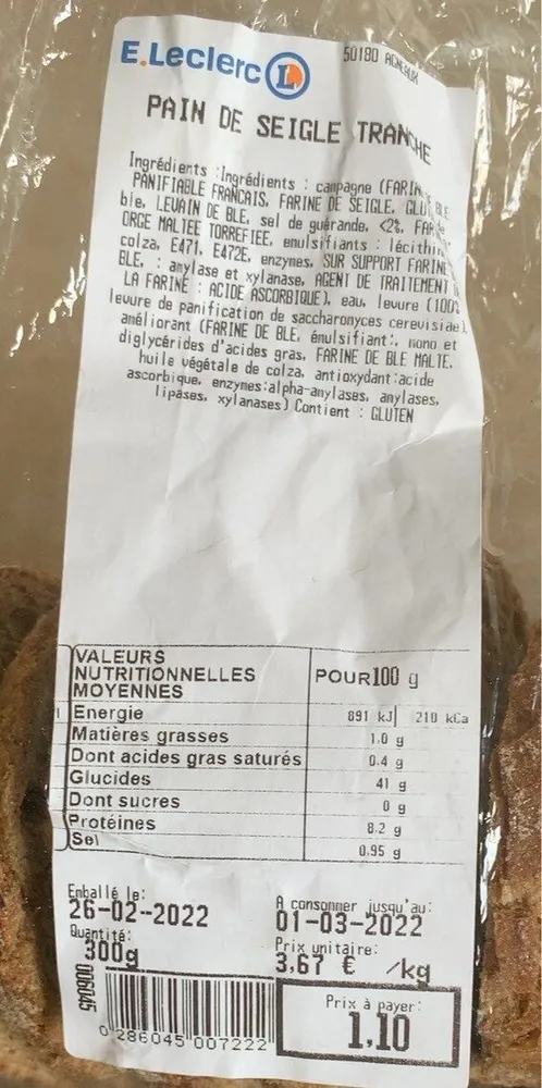 Pain de seigle tranché
