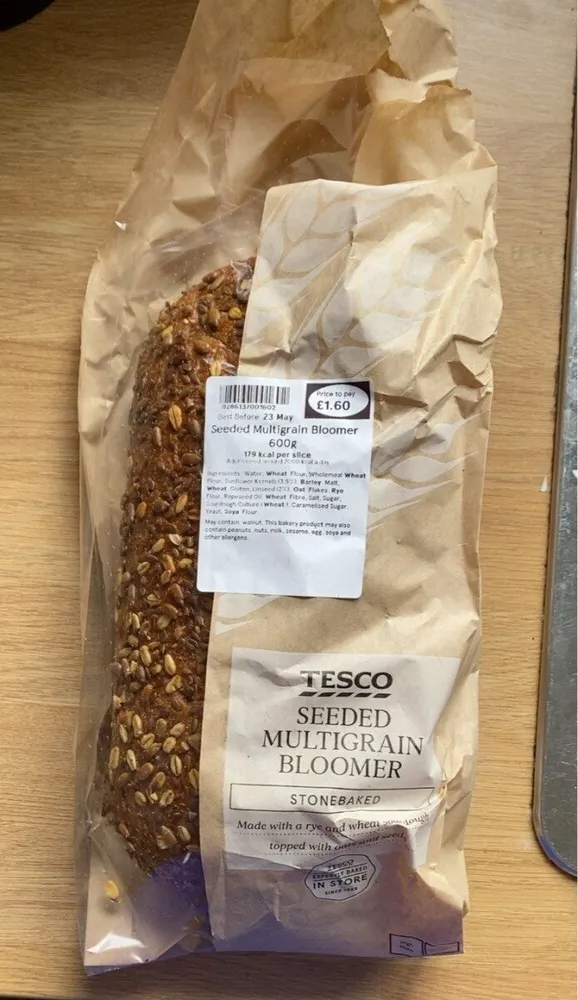 Seeded multigrain bloomer