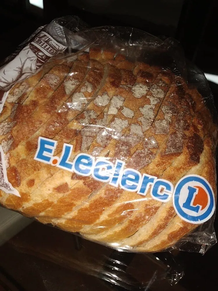 Pain rond coupé E.Leclerc
