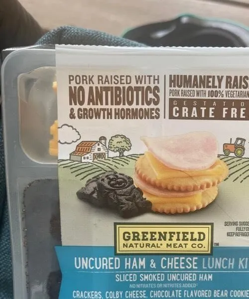 Uncured ham and cheese lunchkit