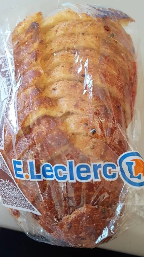 Pain au maïs tranché