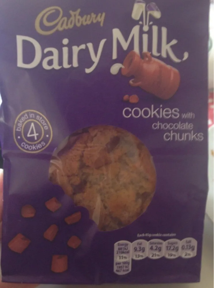 Cookies with chocolate chunks