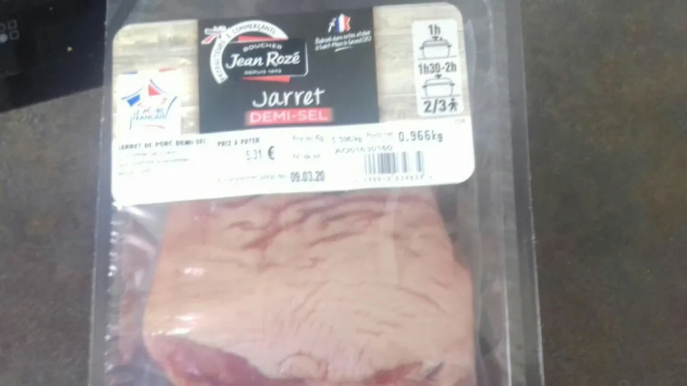 JARRET DE PORC DEMI-SEL
