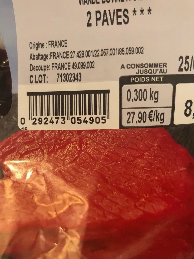 Pavé de viande rouge