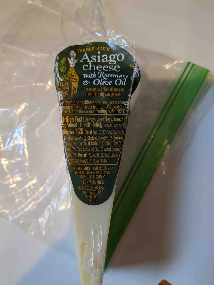 Asiago Cheese with Rosemary & Olive Oil