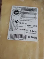 Cantal entre deux au lait de vache pasteurisé
