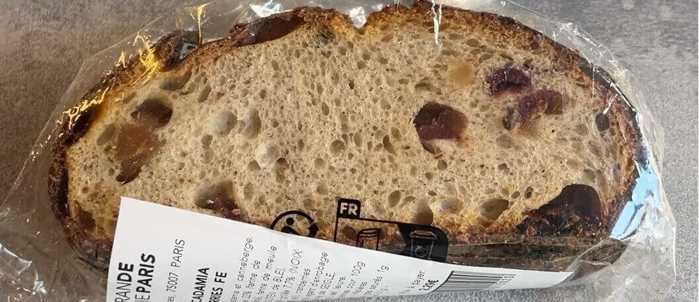 Pain macadamia cranberries