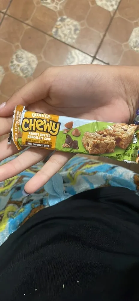 Chewy Peanut Butter Chocolate Chip Granola Bar