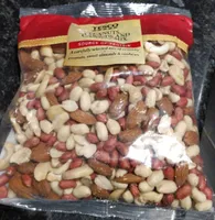 Peanuts, almonds and cashew mix