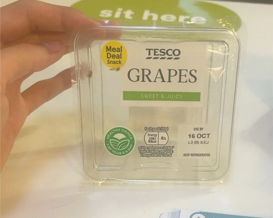 tesco grapes 110g