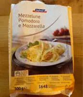 Mezzelune Pomodoro e Mozzarella
