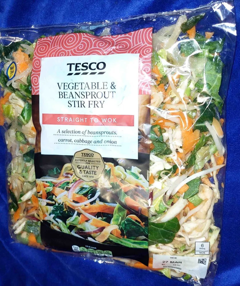 Vegetable & beansprout stir fry