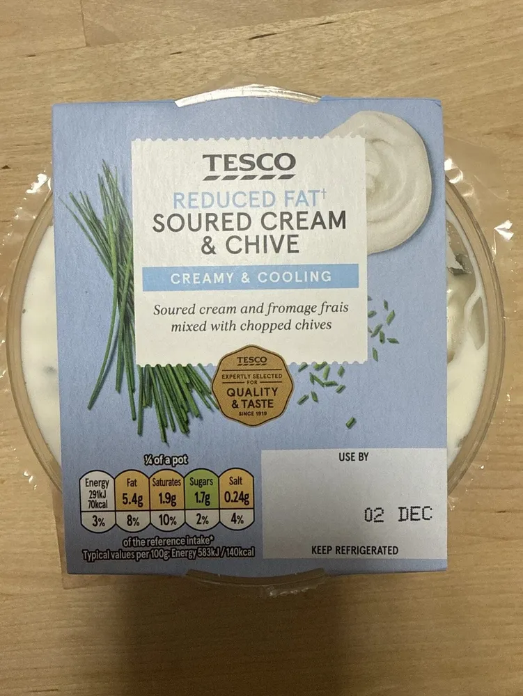 Tesco Reduced Fat Sour Cream & Chive Dip