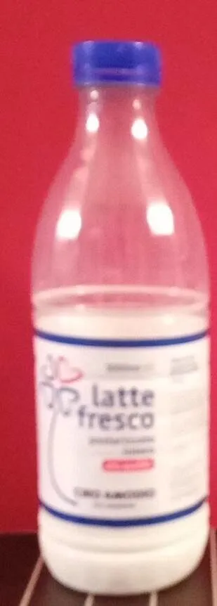 Latte fresco alta qualità
