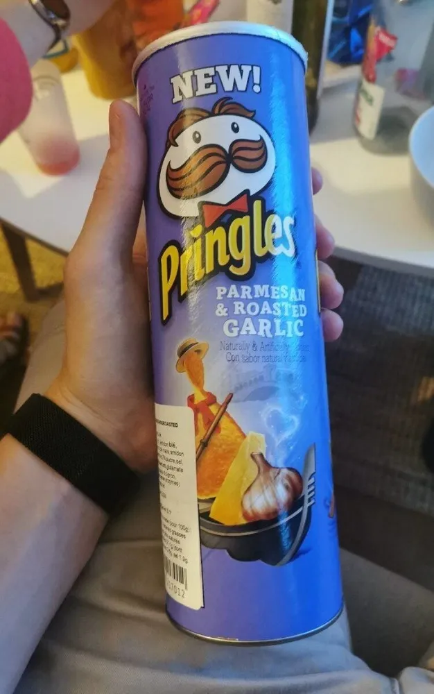 Pringles parmesan & roasted garlic