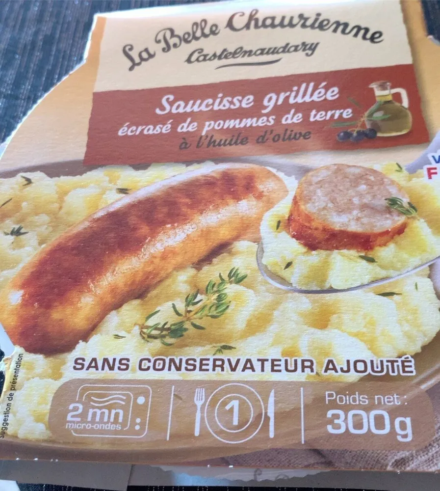 Saucisse grillée ecrasé de pommes de tetre