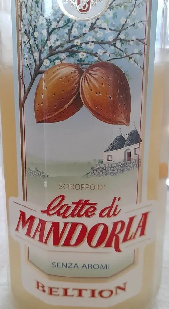 Latte di mandorla