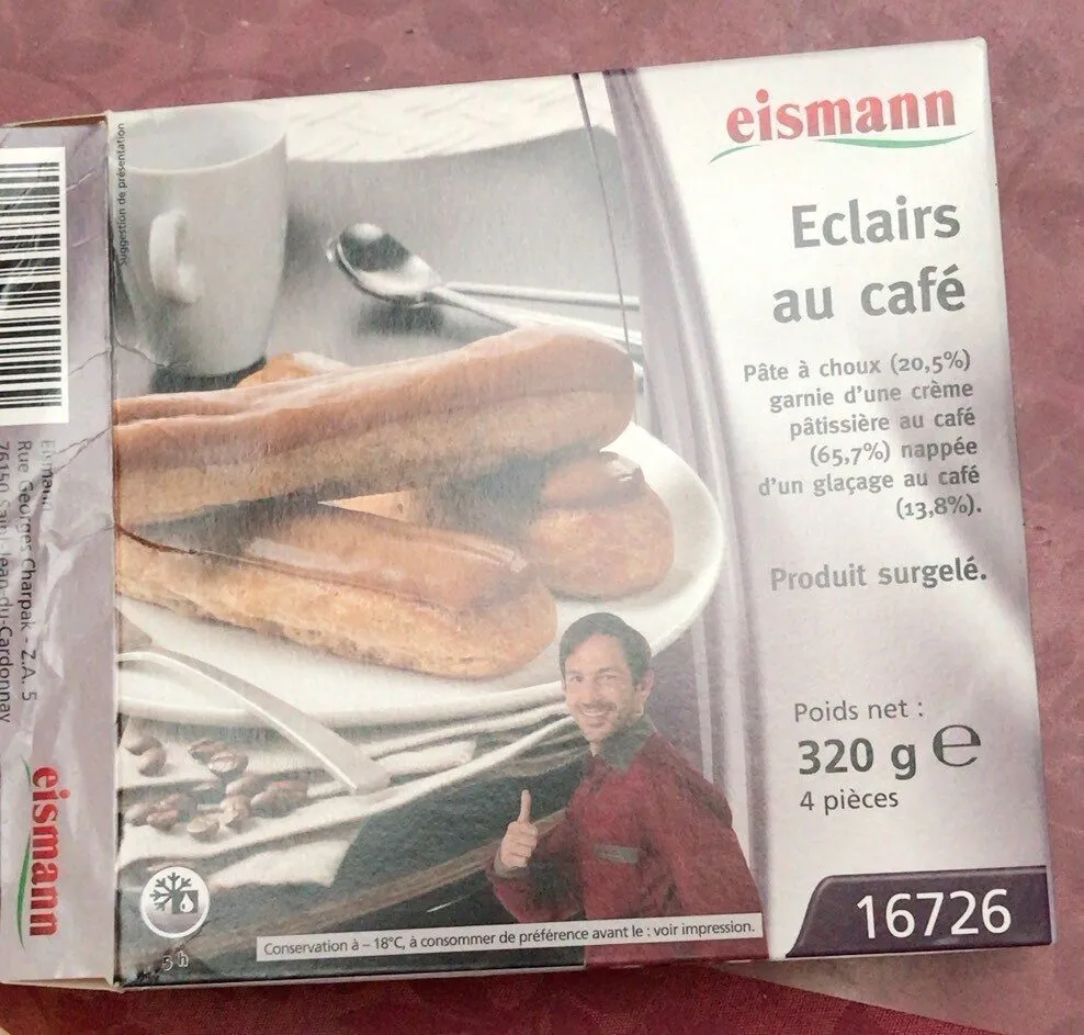 Eclairs au cafe