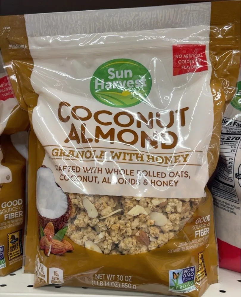 Coconut almond granola with honey