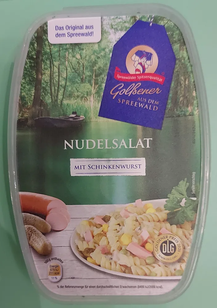 Nudelsalat mit Schinkenwurst