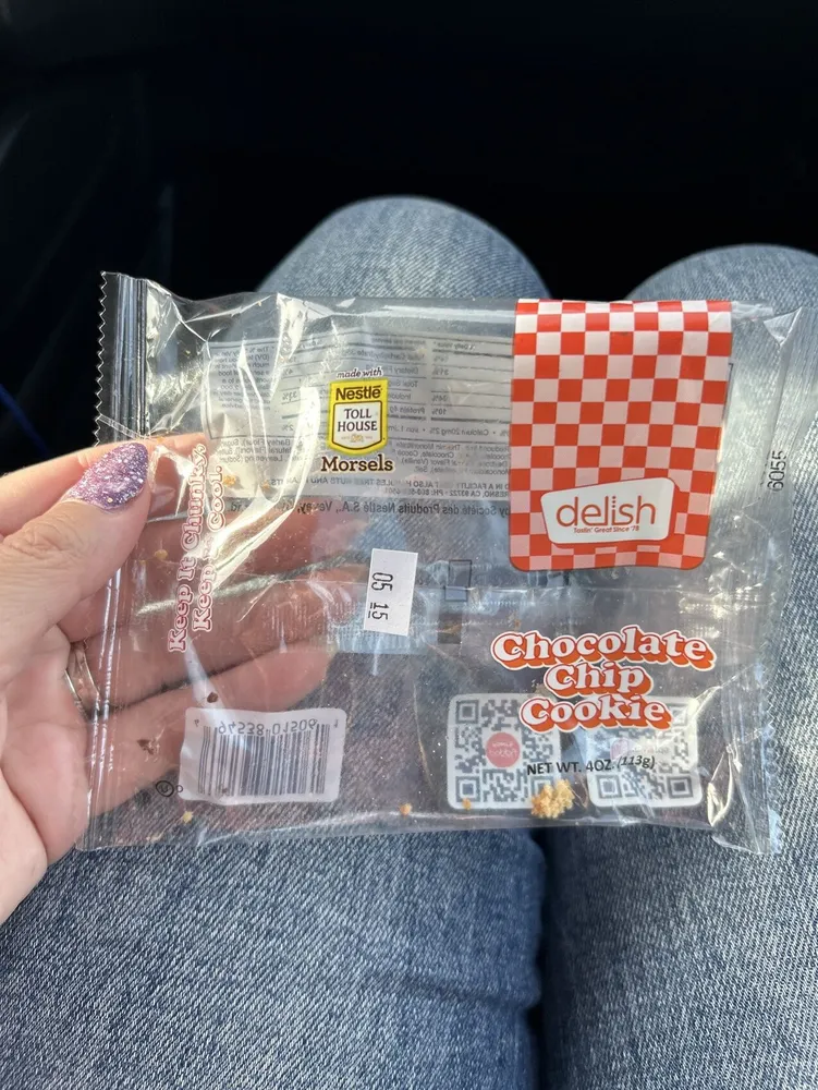 Chocolate Chip Cookie