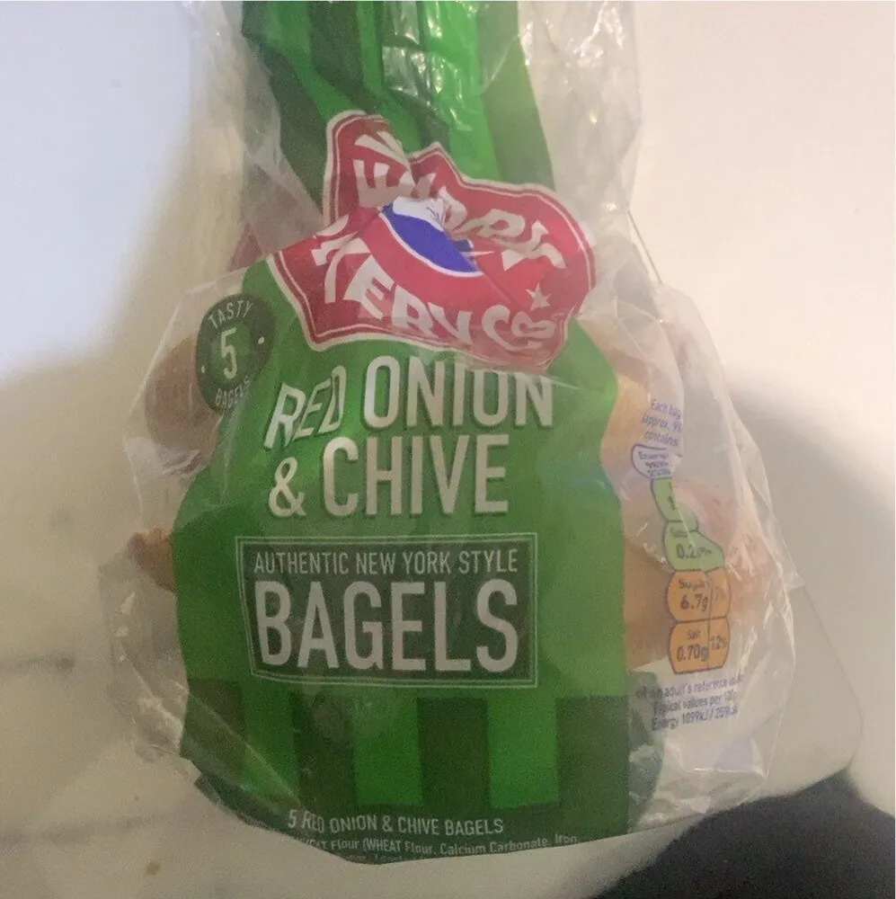 red onion and chive bagels
