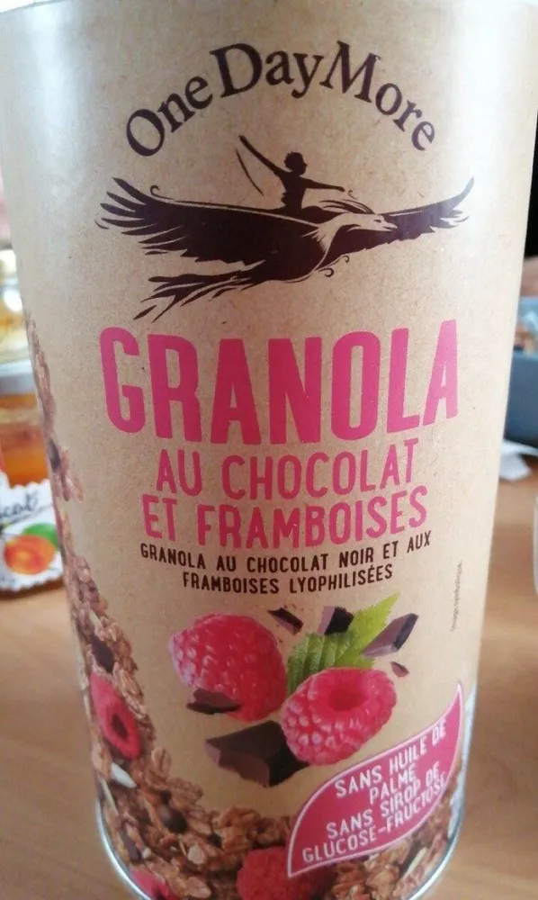 Granola au chocolat et framboises